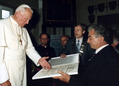 Jan Paweł II nadanie Honorowego Obywatelstwa 